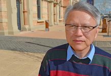 City mayor urged to stand down