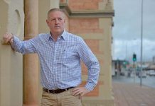 Bell calls on minister to deliver seven day firefighting service