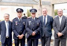 Memorial service honours police