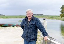 Hobby fish farmer threatened over licensing fee dispute