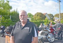 Riders band together