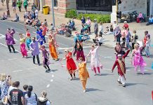 Christmas parade entries open