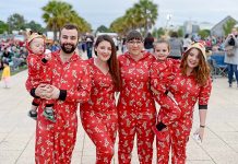 Thousands jingle all the way to Christmas event
