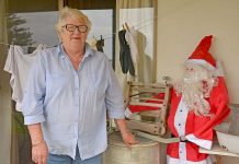 Santas pop up at Bay