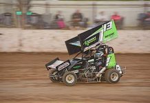 Motorsport: Hose floods rivals