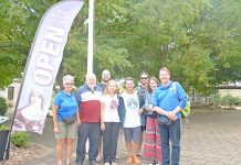 Aussie Camino spreads positivity