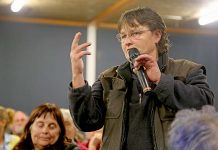 Millicent crowd sends message