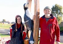 Artist carves out own destiny