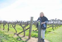 Walking trail links wineries