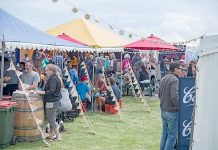 Robe festival toasts of beer fans