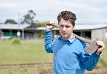 Transport authorities urged not to rush demolition as heritage assessors make state protection decision