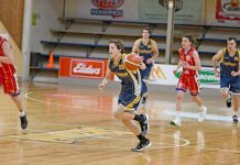 Lakers guard top spot