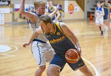 Lakers continue undefeated run