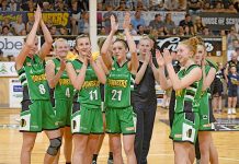 Pioneers women victorious in front of packed crowd