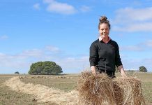 Farmers keep eye on the sky Bridie Tierney (4) TBW Newsgroup
