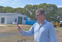 Call for mobile action Kent Comley (4) TBW Newsgroup