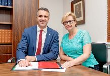 Labor leader acknowledges harvest forward sale outrage Peter Malinauskas Clare Scriven 1 TBW Newsgroup