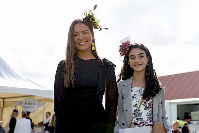 Penola Cup Teen Fashion On The Field Winners Rachel Murphy And Bree Robinson  TBW Newsgroup