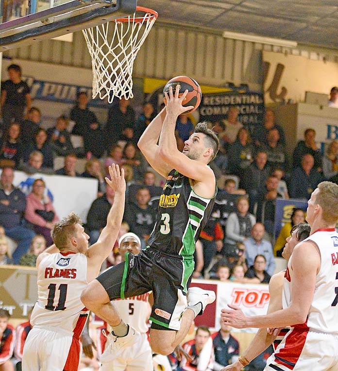Pioneers go down to Norwood Flames in roller coaster evening