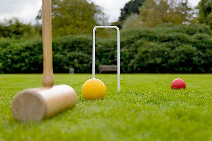 Playing Croquet On An English Lawn TBW Newsgroup