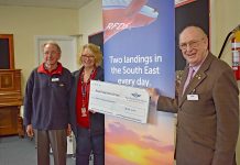 Support group donates $40,000 to RFDS Chalmers Allchurch Blacketer TBW Newsgroup
