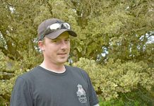 Millicent man hailed hero after Sydney stabbing drama Trevor Rooth Two TBW Newsgroup