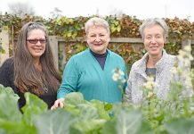 Can-do attitude keeps Junction doors open Bronnie Leibhardt, Christine Plunkett And Nel Jans TBW Newsgroup