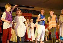 Students perform a whole new world of song Josh Alice Hayley Koby And Hailee TBW Newsgroup