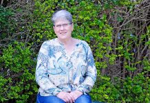 Charity looms as garden opens for Leukaemia Foundation Sandra Smith (2) TBW Newsgroup