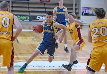 Undermanned Lakers outfit brings heat to Icehouse after big win over Stawell A Kyle Tipene Dcrop Sc 421520191019 TBW Newsgroup