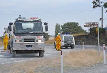 Volunteer fire fighter efforts praised as fires break out across South Australia Volunteers TBW Newsgroup