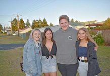 Revellers return to Beachport Krystal Shawyer Zaya Bawden Ryan Hoffman Paige Gray TBW Newsgroup