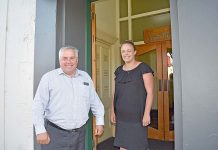 Senator brings politics to pub Patrick Fox Landscape TBW Newsgroup