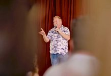 Comedy nights raises funds for Adelaide Hills wineries Peter Hellier TBW Newsgroup