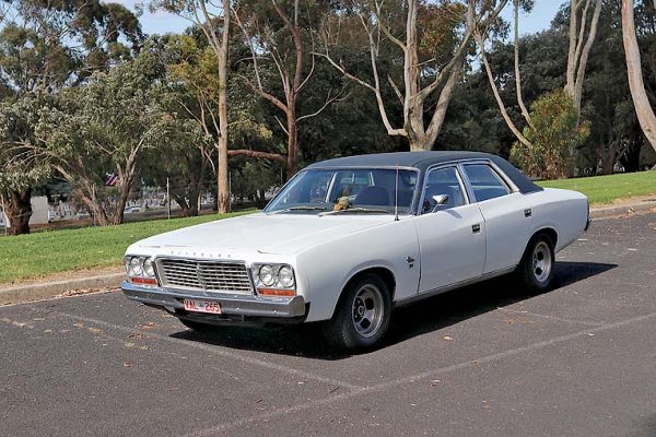 1975 CL Chrysler Valiant | The Border Watch