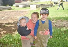 Millicent Community Garden working bee Cole Jessica And Lincoln Robinson TBW Newsgroup