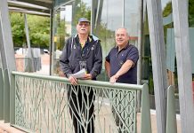 City group helps unite former defence force personnel Barry Ward, Lyndon Manser TBW Newsgroup