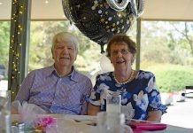 Mount Gambier couple marks 60th wedding anniversary in city Cec And Pat Jones (2) TBW Newsgroup