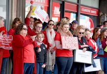 Teachers secure new agreement Teacher Rally TBW Newsgroup