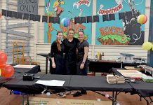 Learning taken out of the classroom Mikaela Buckmaster, Sophie Mckinnon And Sophie Mclean TBW Newsgroup