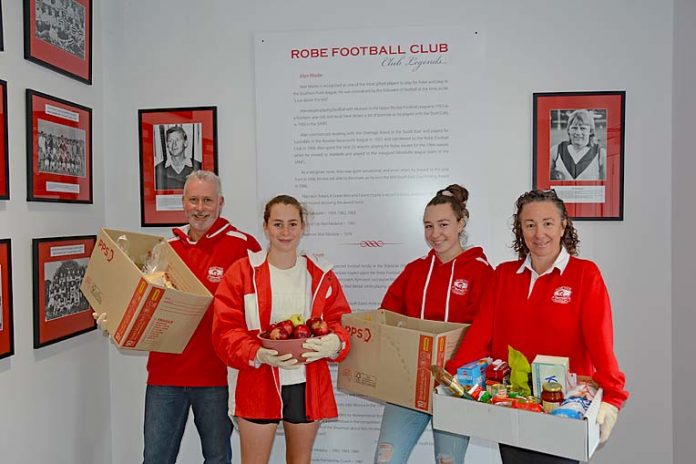 Richard, Ella, Grace And Debra Mackey Dsc 1278  TBW Newsgroup