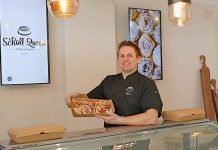 Royal treats served to Limestone Coast Dylan Mcqueen Better Scroll Queen TBW Newsgroup