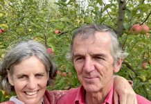 Fresh lifestyle awaits for Kalangadoo apple farm owners Michelle And Chris Mccollweb TBW Newsgroup