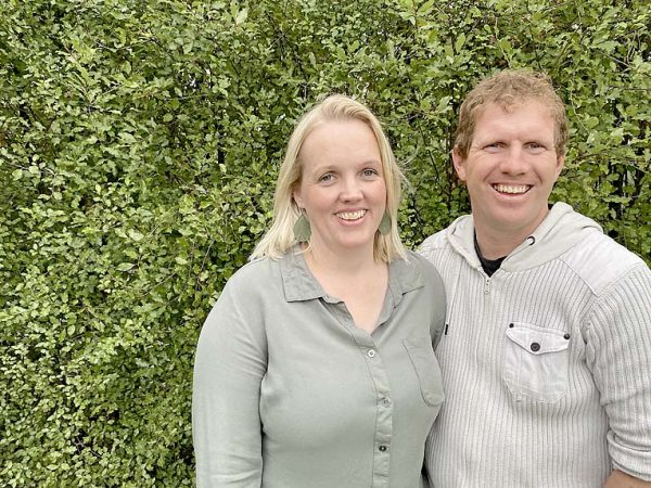 Nicole And Ian Outside TBW Newsgroup