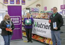 Global company thinks local with food relief initiative helping to support Limestone Coast residents in need Erica, Lynne And Steven Fulton Foodbank Donation TBW Newsgroup