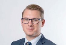 Job cuts foreshadowed with public service privatisation Minister Knoll Cropweb TBW Newsgroup