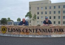 Living memorial honours volunteers Ross Parkinson, Malcolm Laslett Dsc 9843 TBW Newsgroup