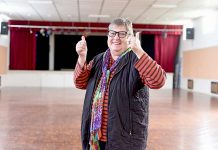 Show goes on behind scenes Kathy Fennell TBW Newsgroup