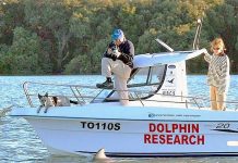 Library dives into science Mike Bossleyweb TBW Newsgroup