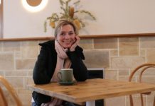 Victorian border closure forces young Naracoorte family to pack bags and form new life in Robe